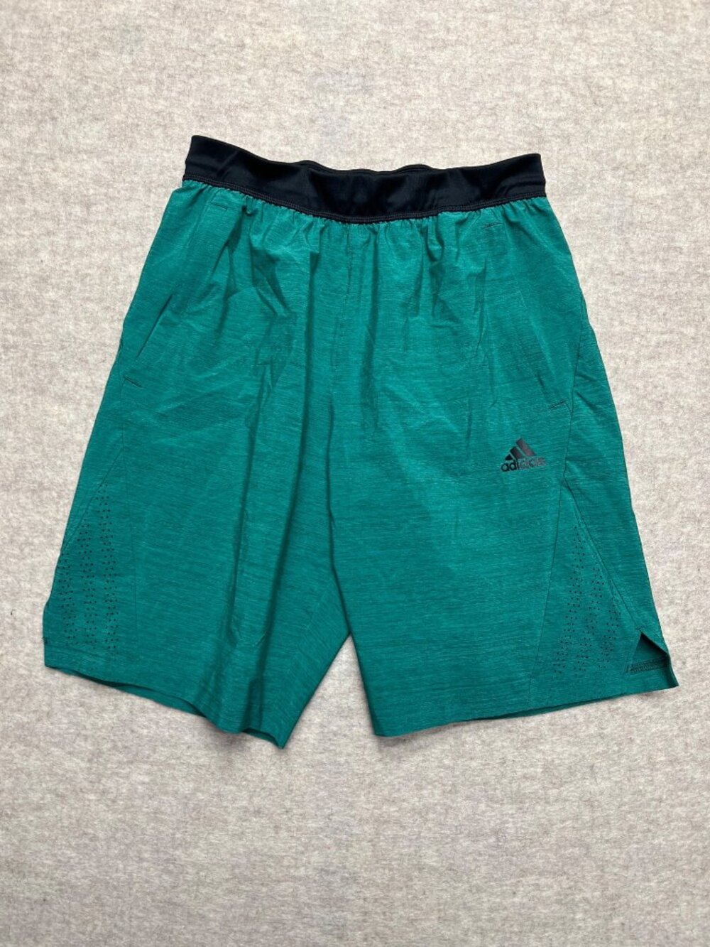 Adidas Men's Green Athletic Activewear Shorts Size Small